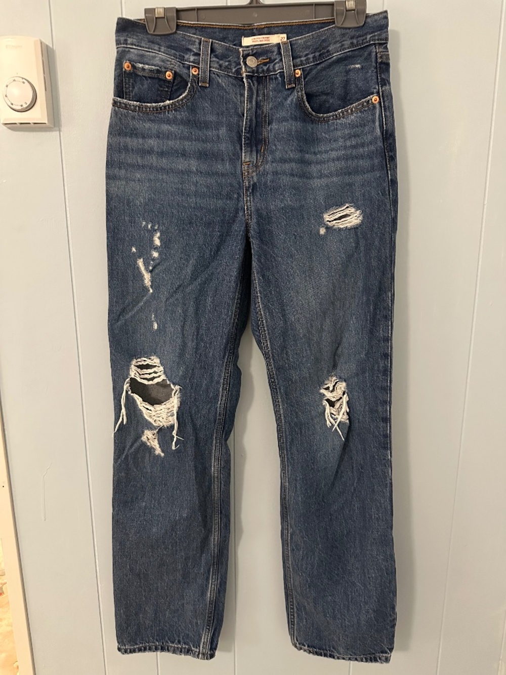 Levi’s Ripped Jeans Size 27